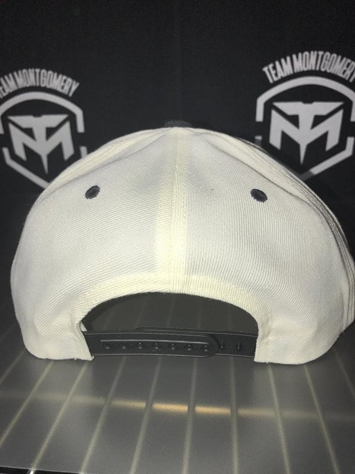 Black / White SnapBack - Image 3